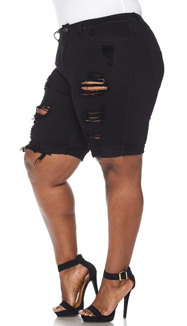 Plus Size Solid Black High Waisted Bermuda Shorts –