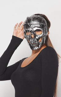 Wired Pirate Skull Mask in Silver - SohoGirl.com